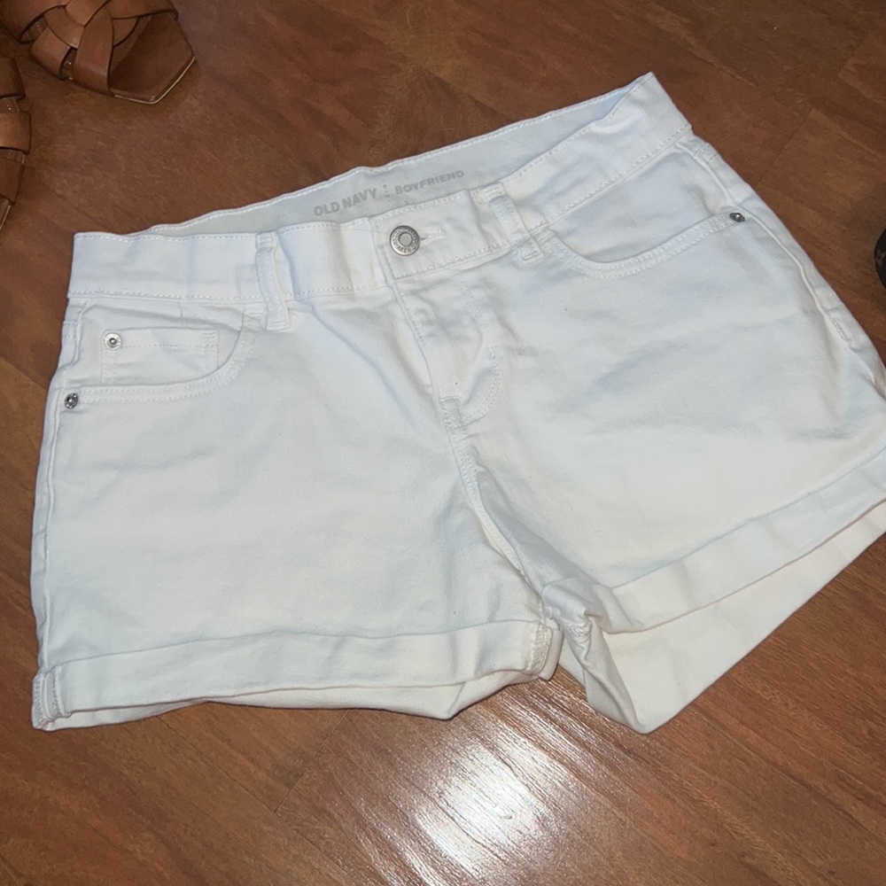 Old Navy Boyfriend Shorts - Picture 3 of 12